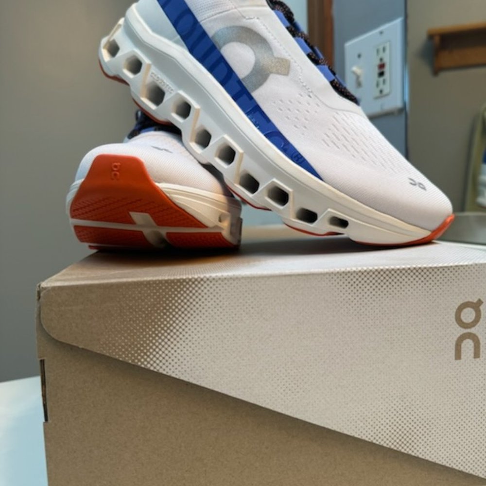 Men's On Running Cloudmonster Size 12 Brand New